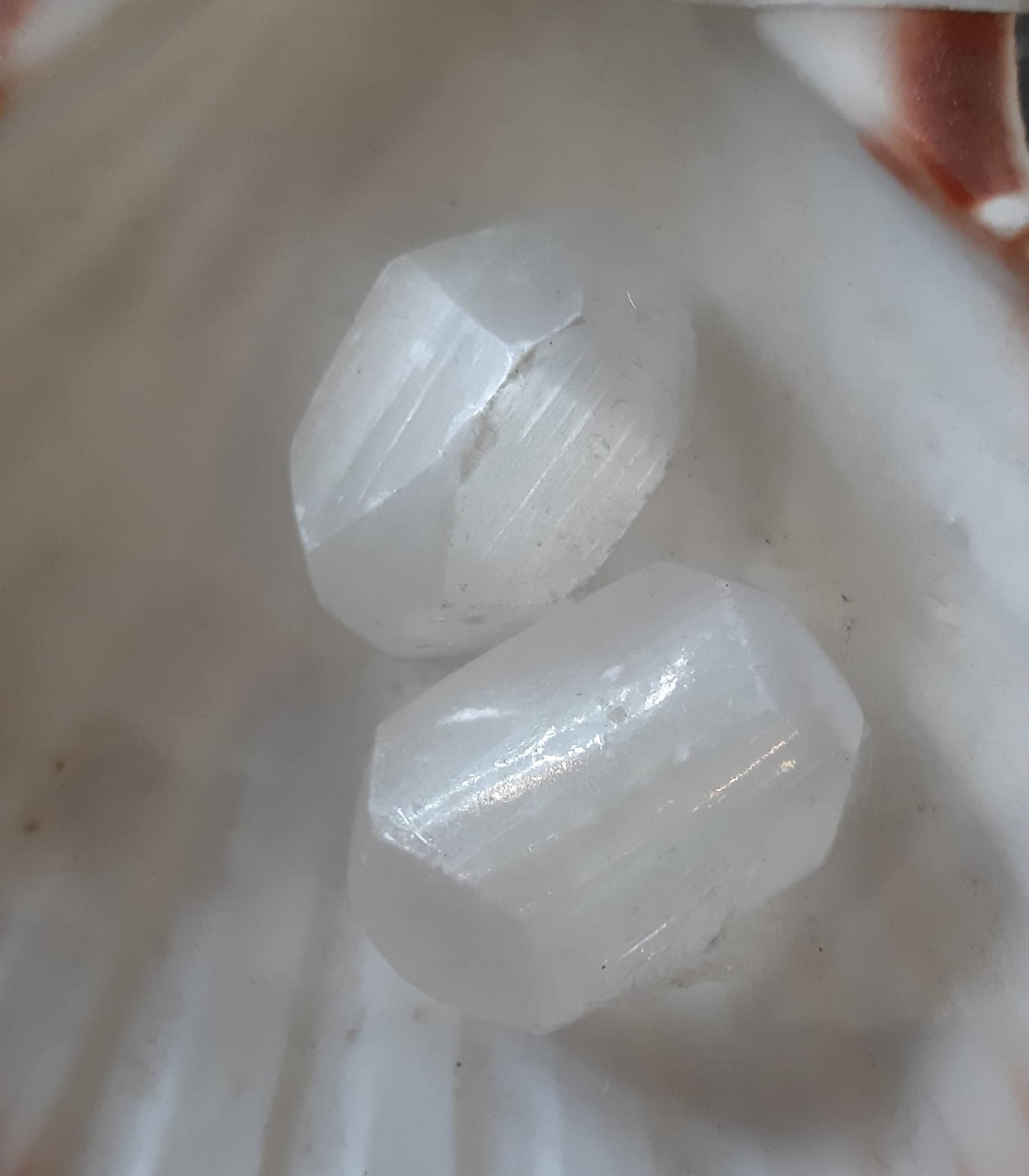 PIERRE ROULEE DE SELENITE