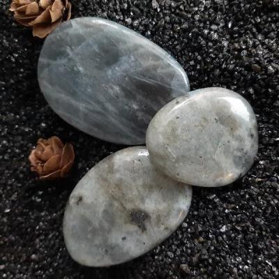 Galet labradorite gris missterreetciel