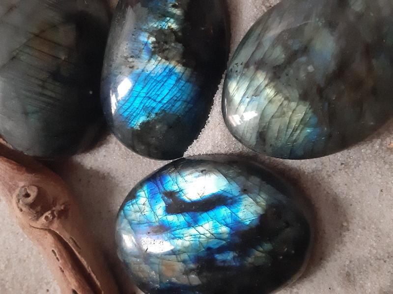 Labradorite en Galet - 6 à 7cm