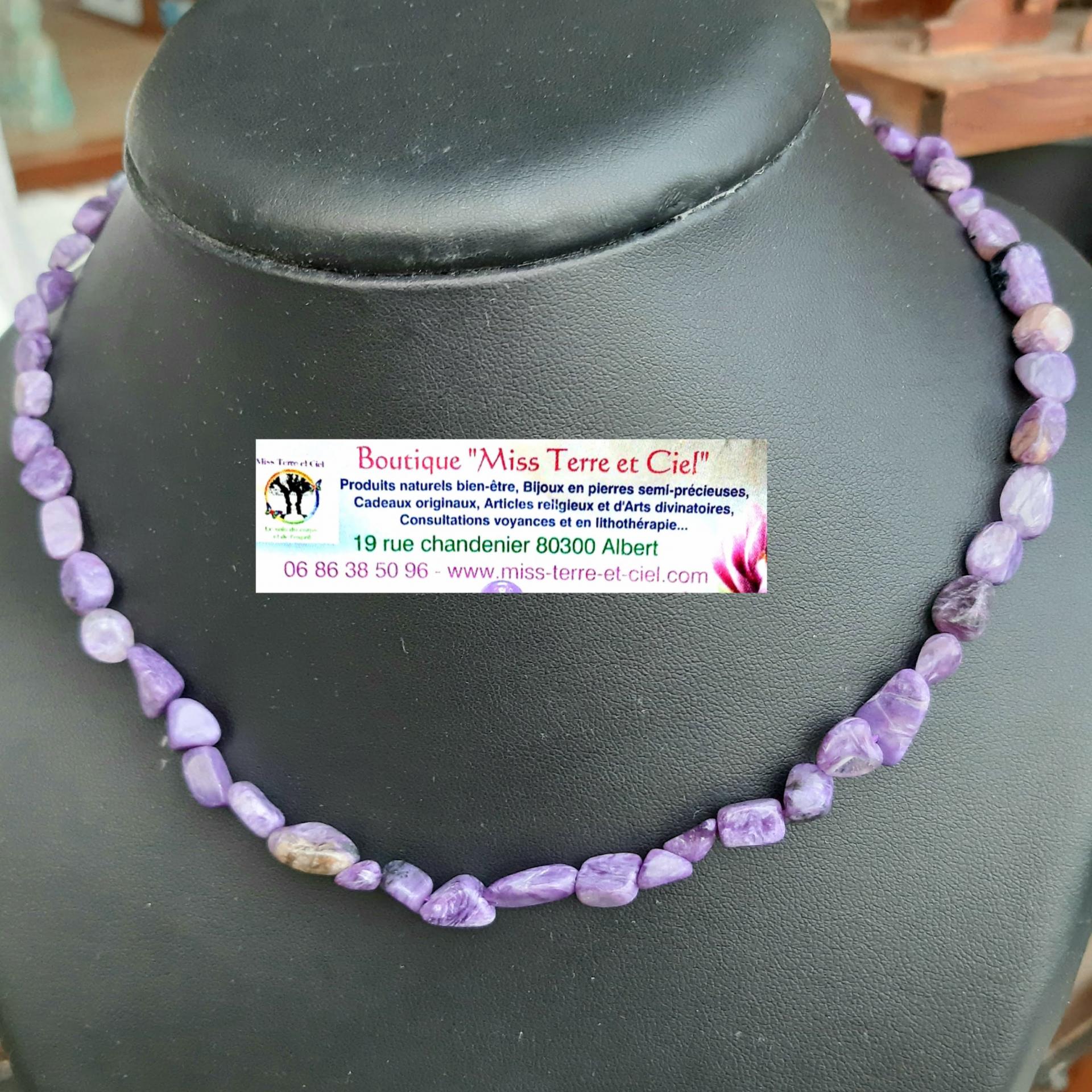 Collier baroque en charoite