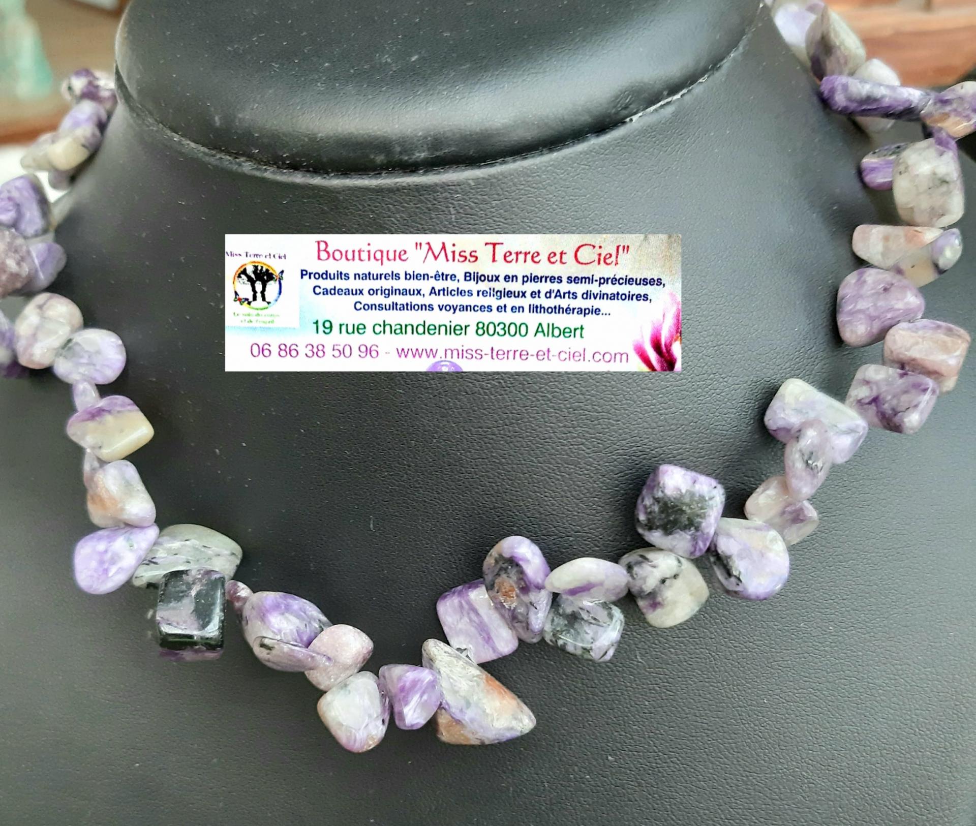 Collier en charoite