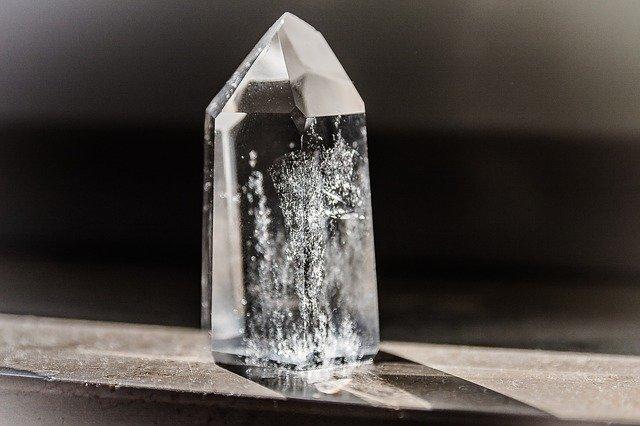 Crystal 1685590 640