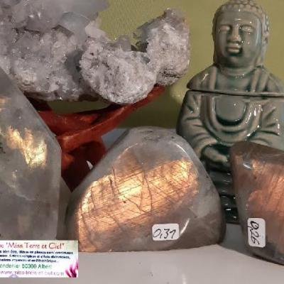 Labradorite mystique shine 4 boutique pierres mineraux essens huile essentielle esoterique spirituelle soin energetique miss terre et ciel albert