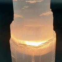 Lampe de selenite montagne 30cm miss terre et ciel