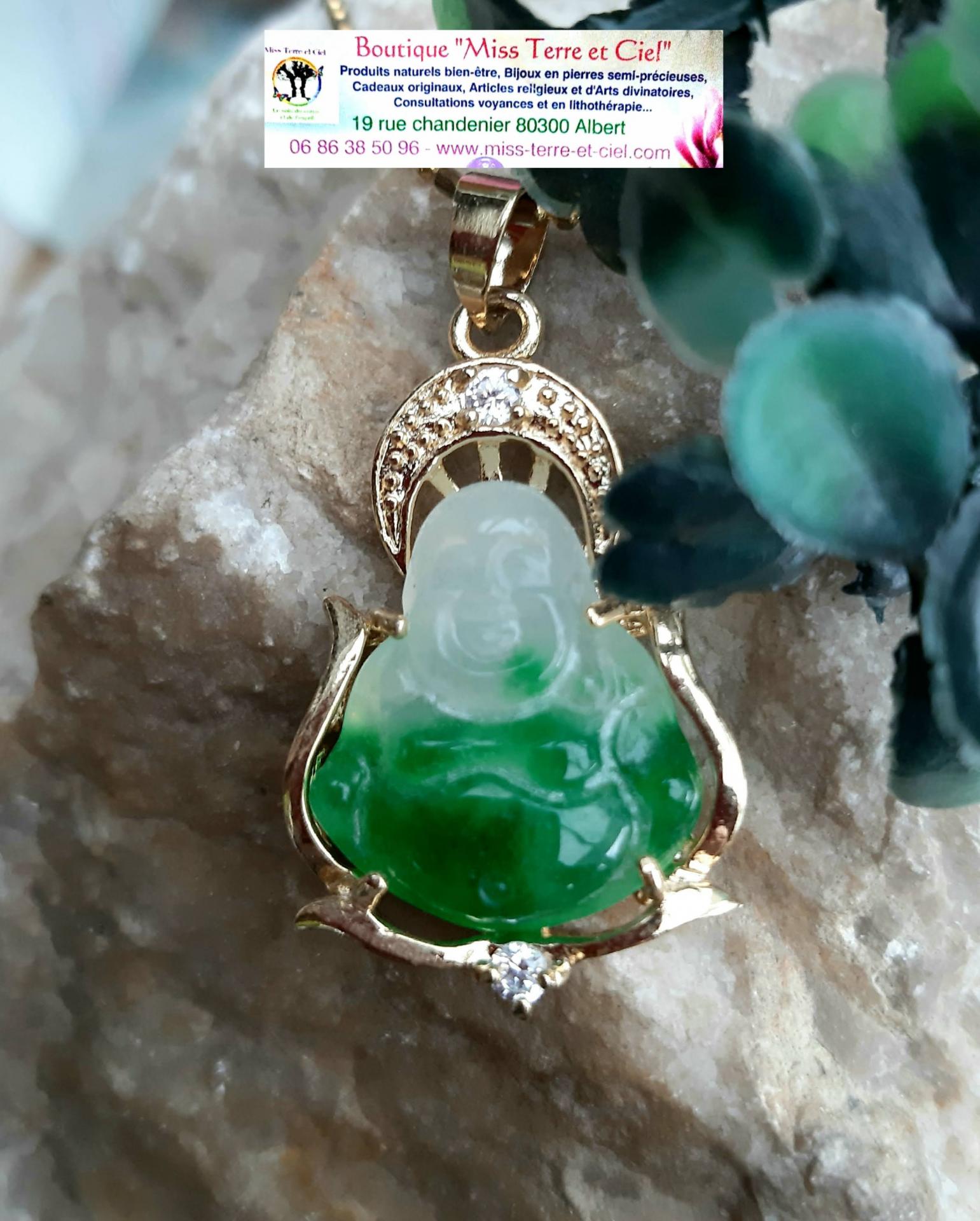 Pendentif bouddha jade