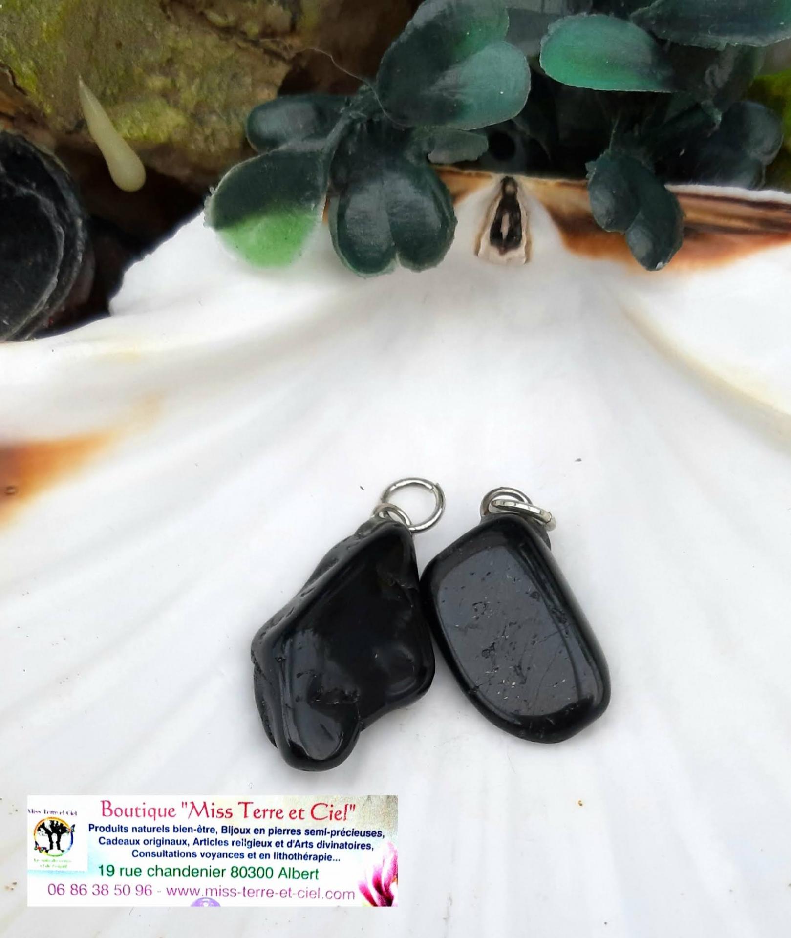 Pendentif tourmaline polie