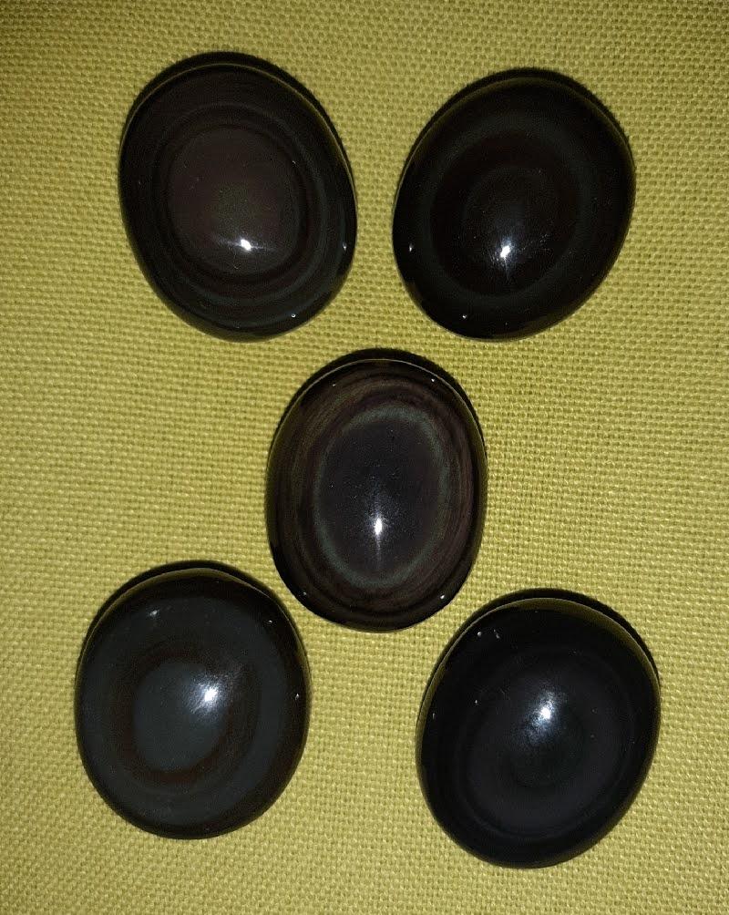 Pierres roulees obsidienne oeil celeste