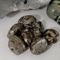 Pyrite en pierres roulees