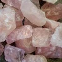 Quartz rose pierre brute