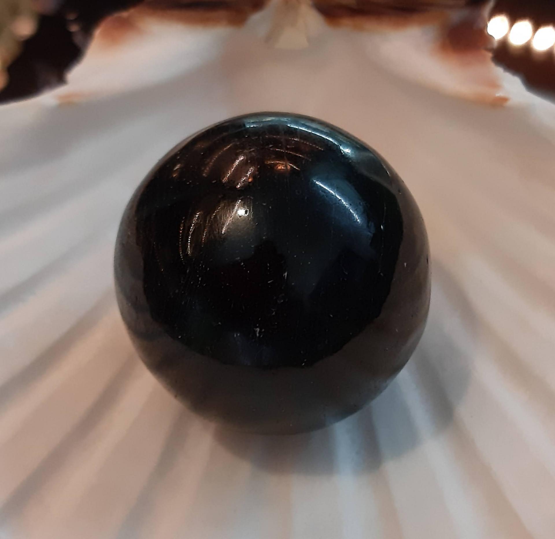 Sphere de tourmaline