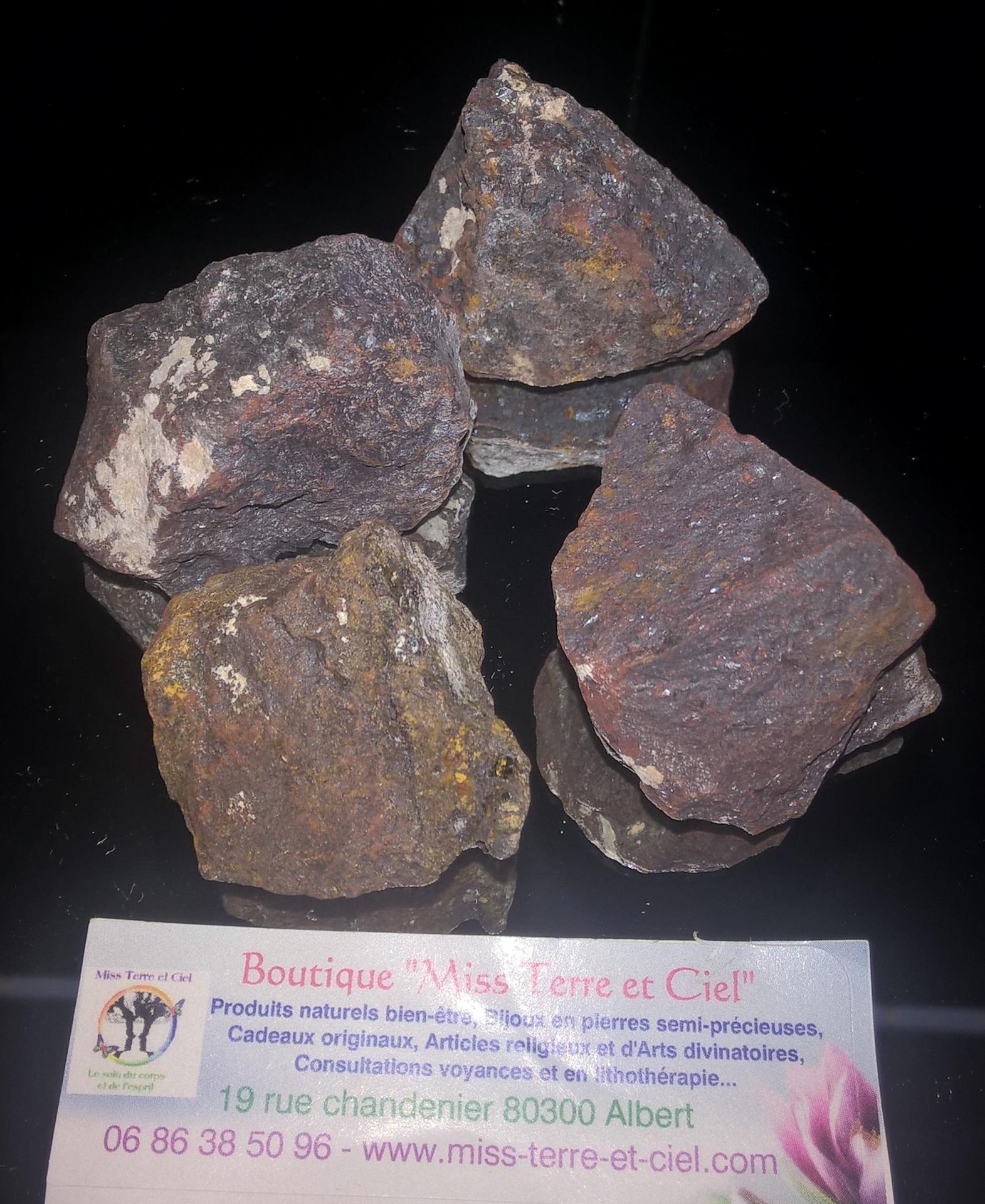 Magnetite aimantee Lodestone20-30 mm 2 pcs pierres brutes et limaille 